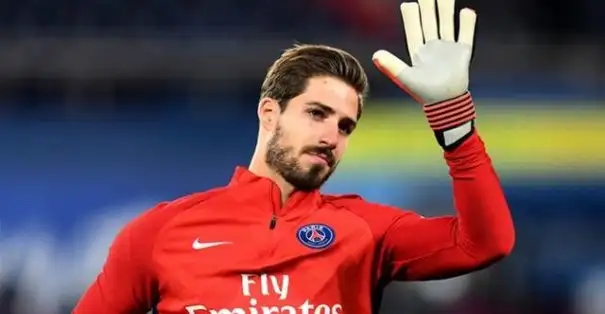 Kevin Trapp, E. Frankfurt'a kiralık olarak transfer oldu