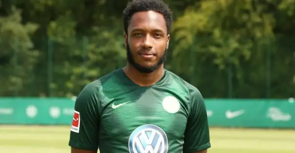 Wolfsburg Kaylen Hinds'in sözleşmesini tek taraflı olarak feshetti.