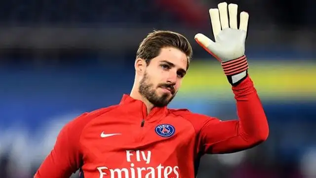 Kevin Trapp, E. Frankfurt'a kiralık olarak transfer oldu