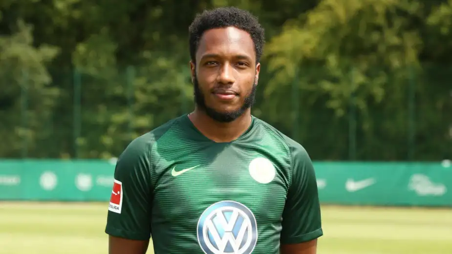 Wolfsburg Kaylen Hinds'in sözleşmesini tek taraflı olarak feshetti.