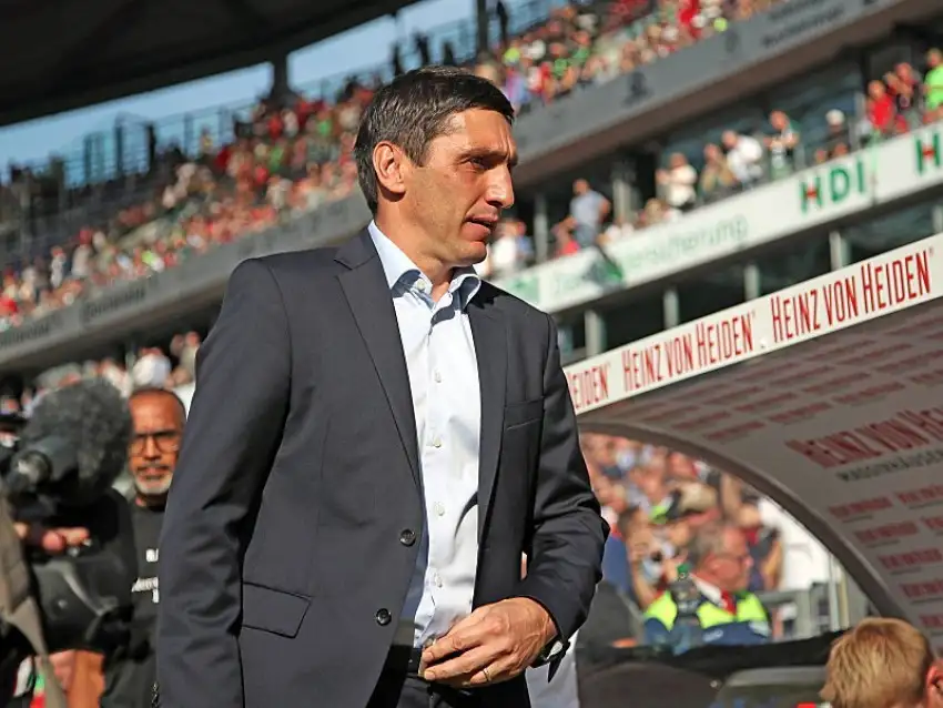 Stuttgart yönetimi Tayfun Korkut'un görevine son verdi. 
