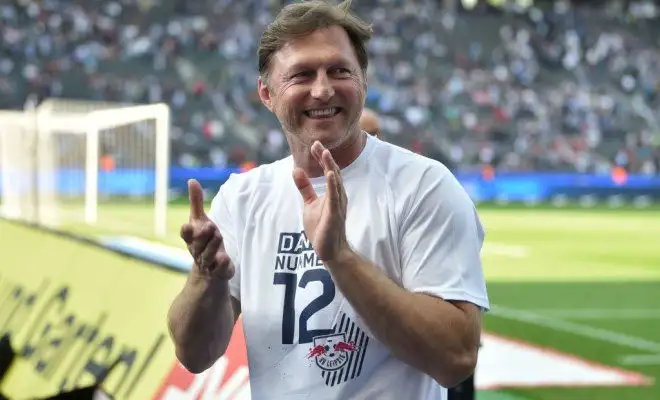 Bild'e göre Bayer Leverkusen yönetimi teknik direktörlük görevi için Ralph Hasenhüttl ile görüştü.