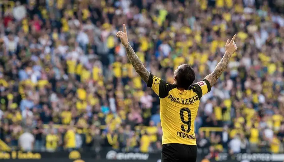 Paco Alcacer: "Dortmund'da bir yıldan fazla kalmayı hayal edebiliyorum"