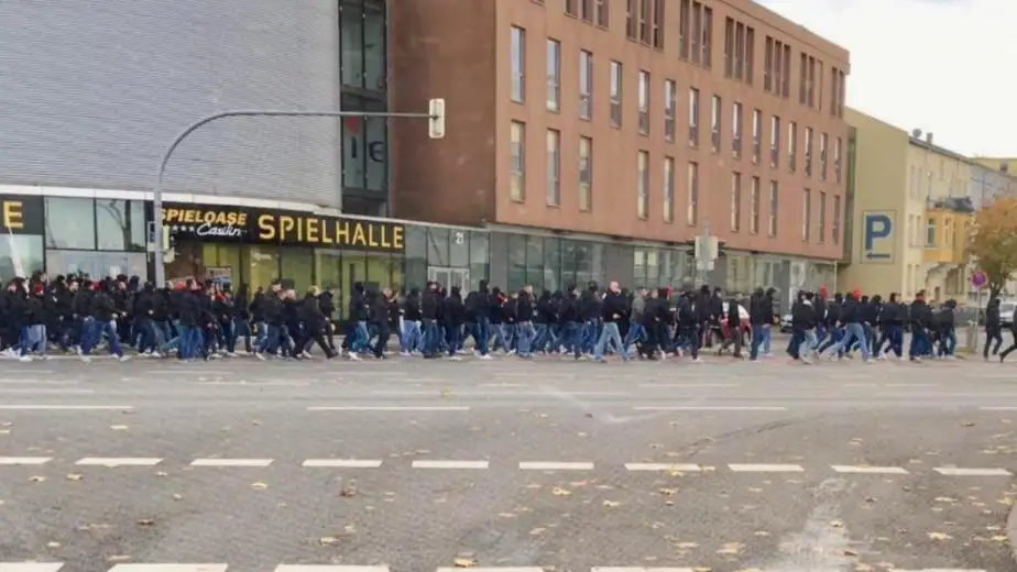 Rostock kentinde taraftarlara polis müdahalesi