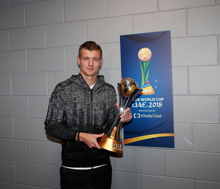 Toni Kroos FIFA Kulüpler Dünya Kupası'nı 5 kez kazanan ilk futbolcu oldu Toni Kroos FIFA Kulüpler Dünya Kupası'nı 5 kez kazanan ilk futbolcu oldu