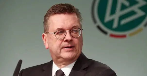DFB başkanı Reinhard Grindel istifa ettiğini açıkladı