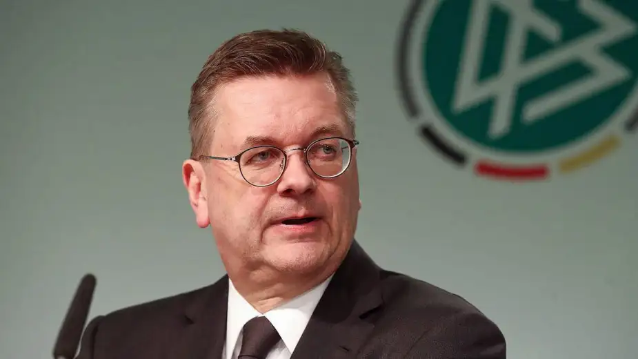 DFB başkanı Reinhard Grindel istifa ettiğini açıkladı