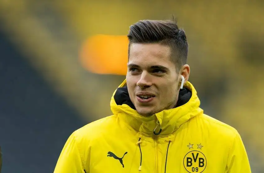 Julian Weigl sezon sonu takımdan ayrılmak istiyor