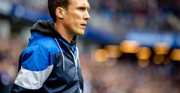 Hamburg Hannes Wolf'un görevine son verdi