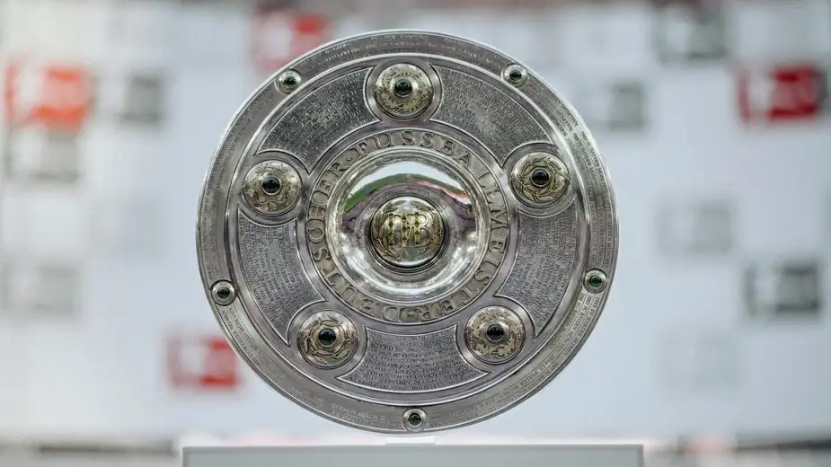 Bundesliga 'da son hafta öncesi şampiyonluk kupası (Meisterschale) nerede olacak ve seremoni nasıl olacak
