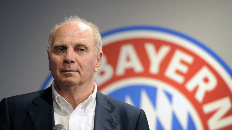 Uli Hoeness ter Stegen-Neuer konusunda çok sert açıklamalarda bulundu Uli Hoeness ter Stegen-Neuer konusunda çok sert açıklamalarda bulundu