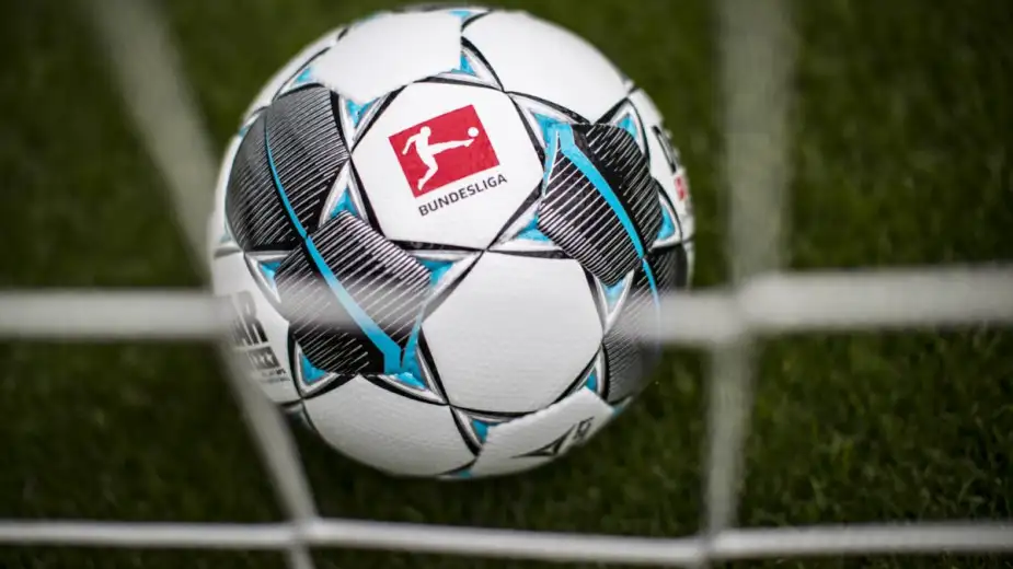 B. Mönchengladbach - Köln derbisi #Sabine fırtınası nedeniyle ileri bir tarihe ertelendi