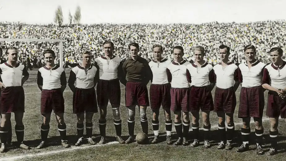 27 Şubat 1900'de kurulan Alman futbol tarihinin en başarılı futbol kulübü Bayern Münih 120. yaşını kutluyor
