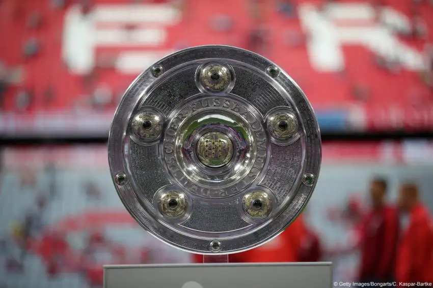 DFL Bundesliga ve 2. Bundesliga'nın 2 Nisan'a kadar ertelenmesini onayladı