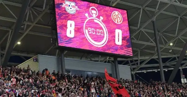 Bugün saat 16:30'da Mainz RB Leipzig'i ağırlayacak
