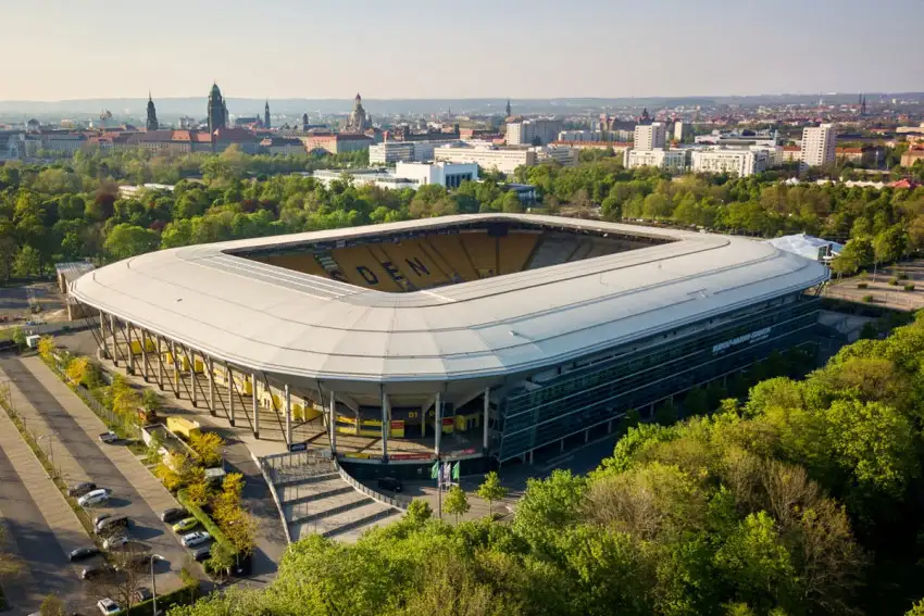 2. Bundesliga ekibi Dynamo Dresden'de 2 #COVID19 vakası çıktığı kulüp tarafından açıklandı