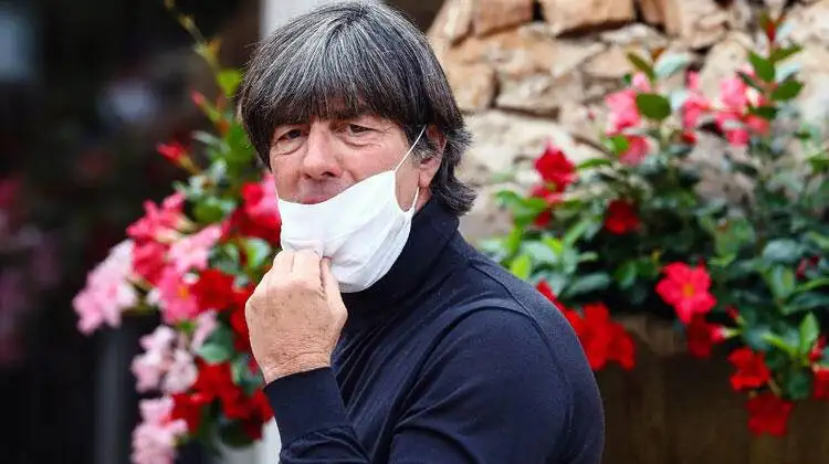 Joachim Löw: "Benim için bu yılın futbolcusu Manuel Neuer"