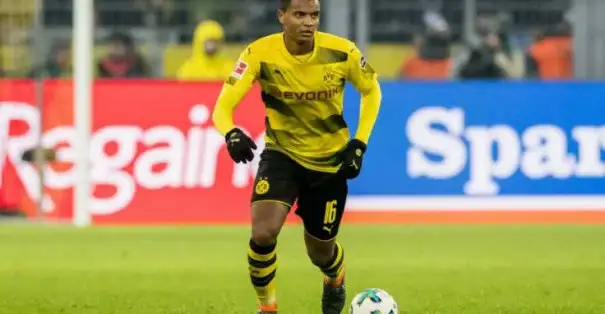 Borussia Dortmund'un oyuncusu Manuel Akanji'nin #COVID19 testi pozitif çıktı 