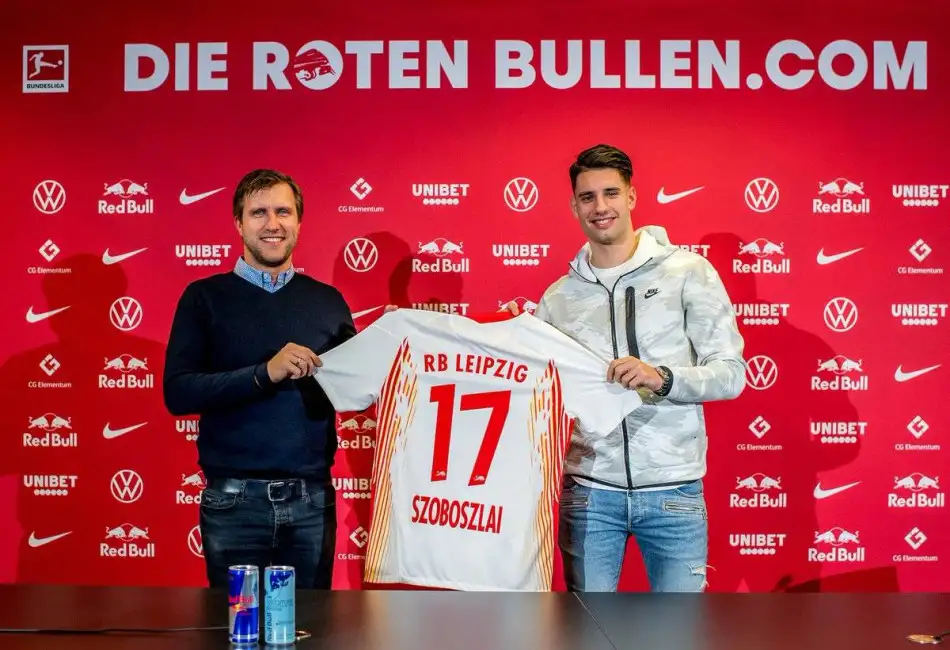 RB Leipzig Red Bull Salzburg'ta forma giyen Dominik Szoboszlai 'yi transfer etti