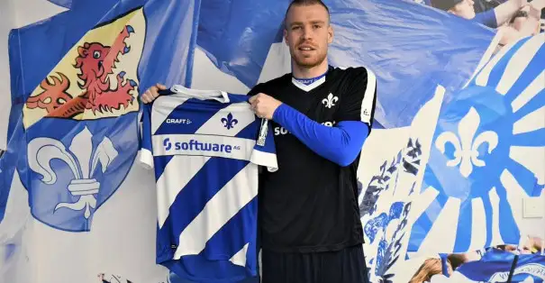 Darmstadt 22 yaşındaki stoper Thomas Isherwood'u transfer etti