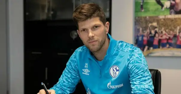Klaas-Jan Huntelaar sezon sonuna kadar Schalke 04 ile sözleşme imzaladı