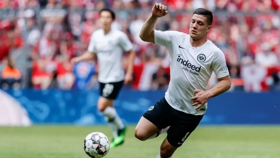 Eintracht Frankfurt Luka Jovic'i sezon sonuna kadar kiralamaya çok yakın