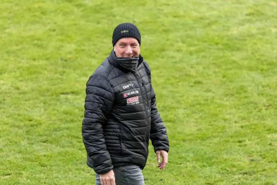 Dynamo Dresden'in teknik direktörü Markus Kauczinski'nin #COVID19 testi pozitif çıktı