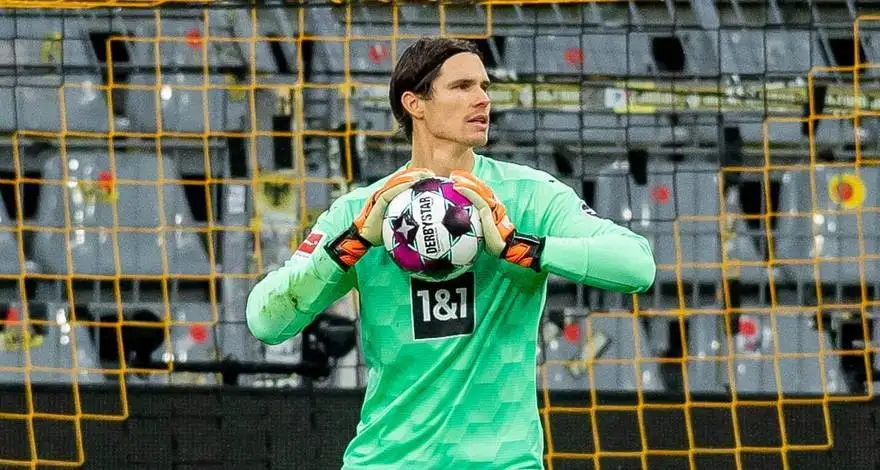 Borussia Dortmund Marwin Hitz'in kontratını 2023'e uzattı