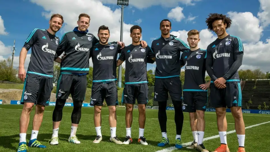 Schalke 04 altyapısından yetişen bazı yıldız isimler