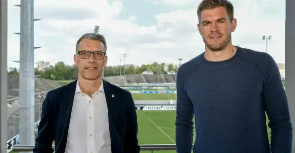 Schalke 04 Simon Terodde ile 1 yıllık sözleşme imzaladı