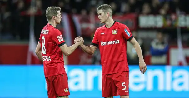 Bir veda da Lars Bender ve Sven Bender ikizlerden geliyor