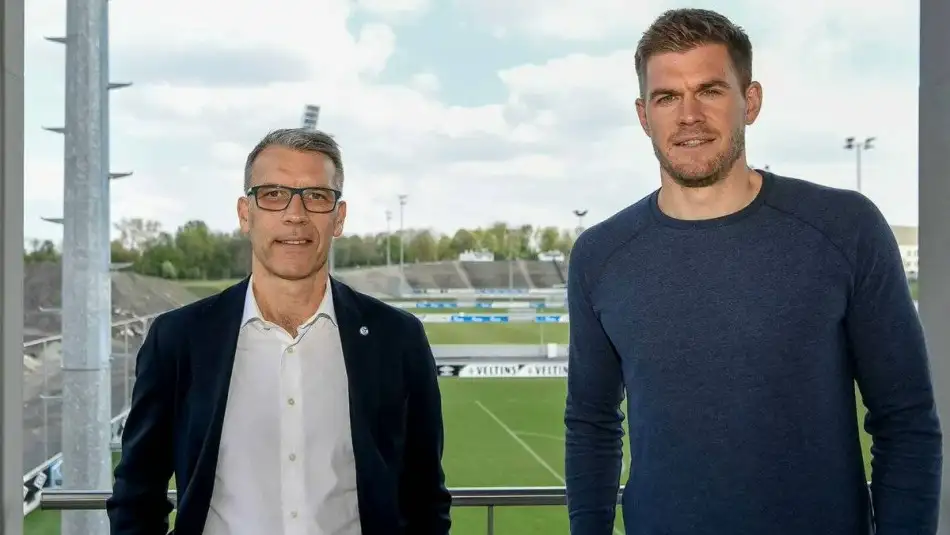 Schalke 04 Simon Terodde ile 1 yıllık sözleşme imzaladı