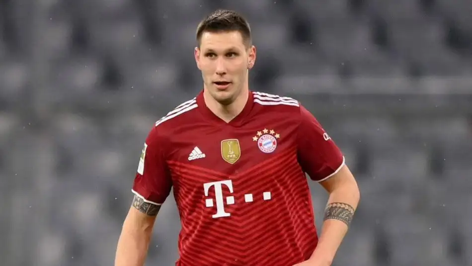 Oliver Kahn sezon sonunda Niklas Süle'nin takımdan ayrılacağını doğruladı