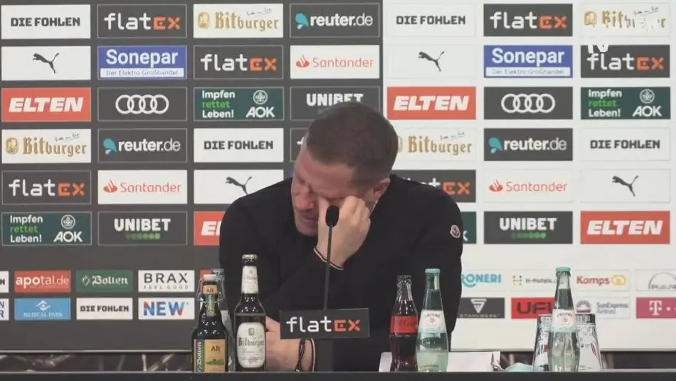 Max Eberl gözyaşlarını tutamıyor