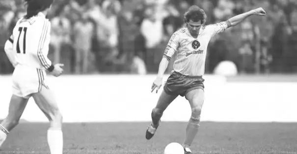 Almanya'nın Bölünmüş Ruhu: Lutz Eigendorf'un Ölümü ve Sırlar